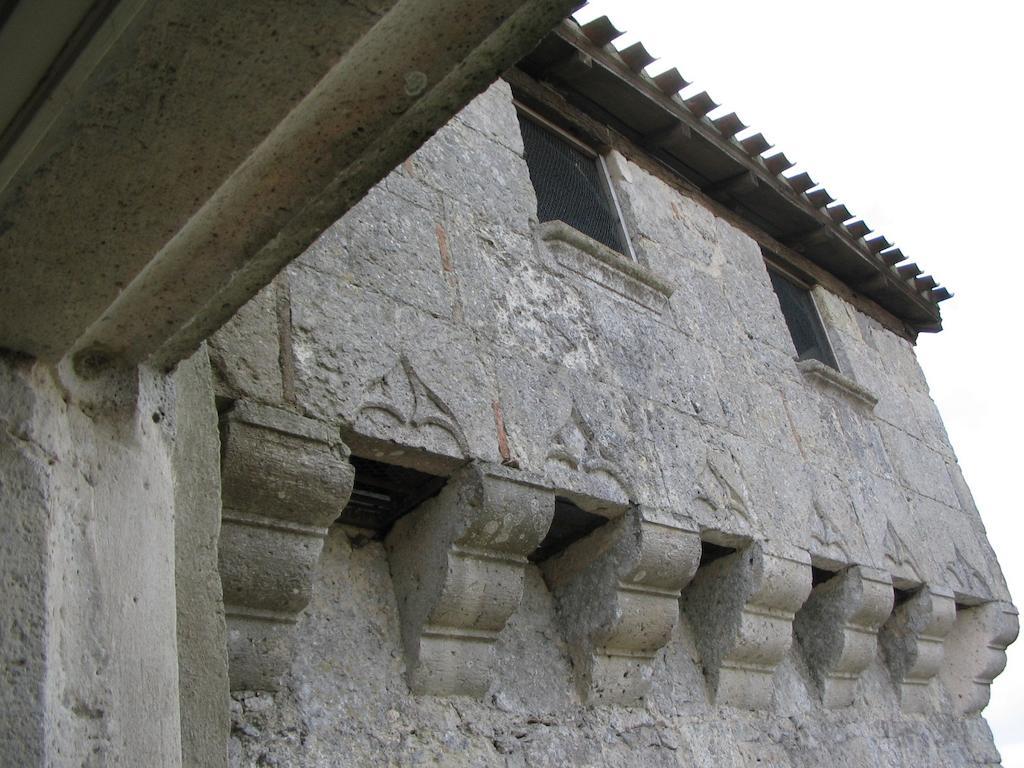 Chateau De Fources Exterior photo
